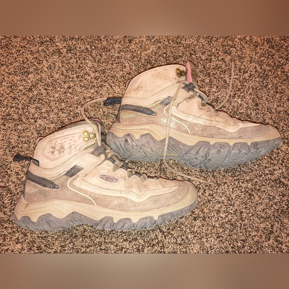 Keen Targhee IV Waterproof Hiking Boot - Women's Size 9